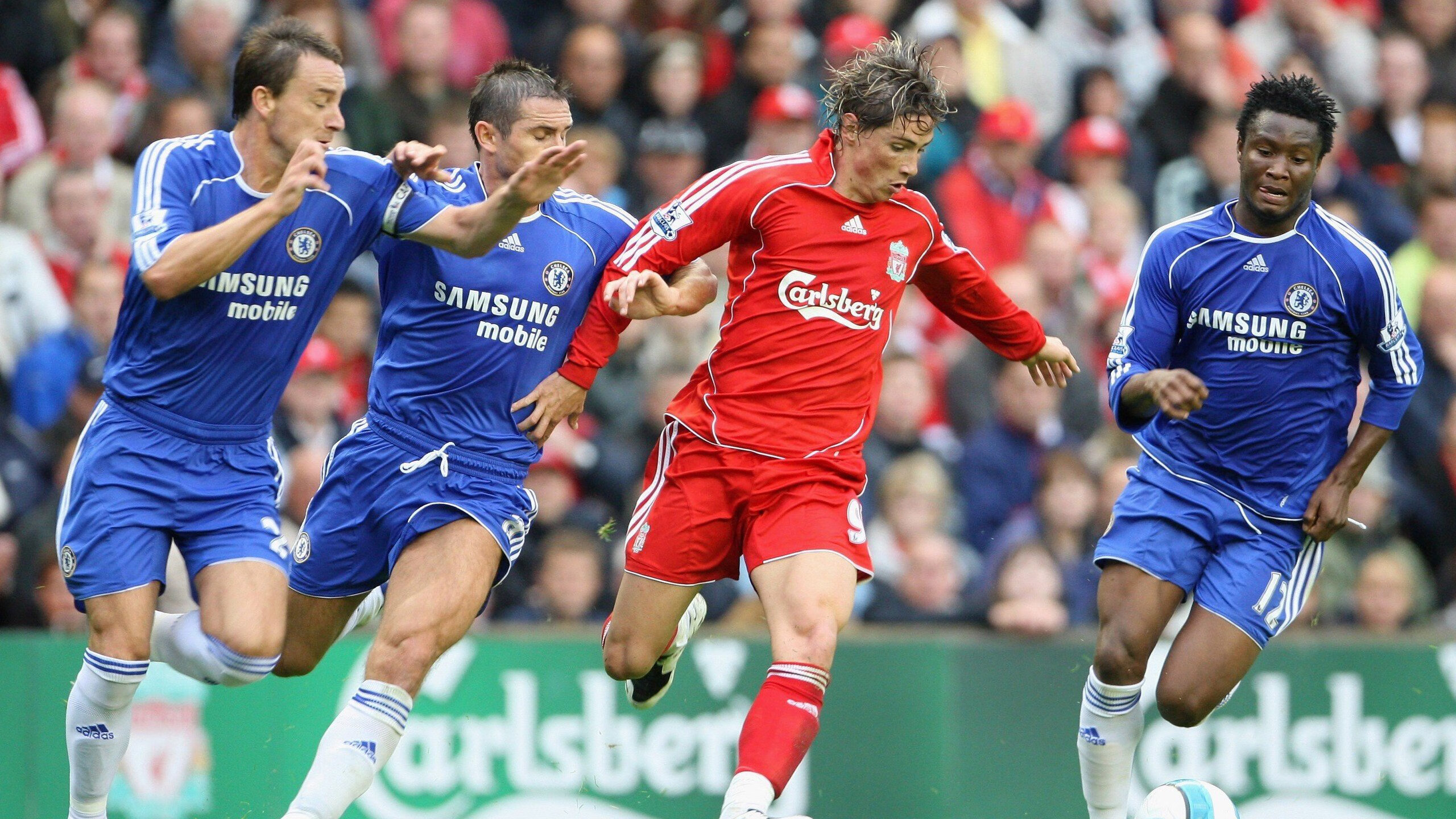 凯琳·科贝特后程爆发力引爆赛场,凯罗琳·贝赛特