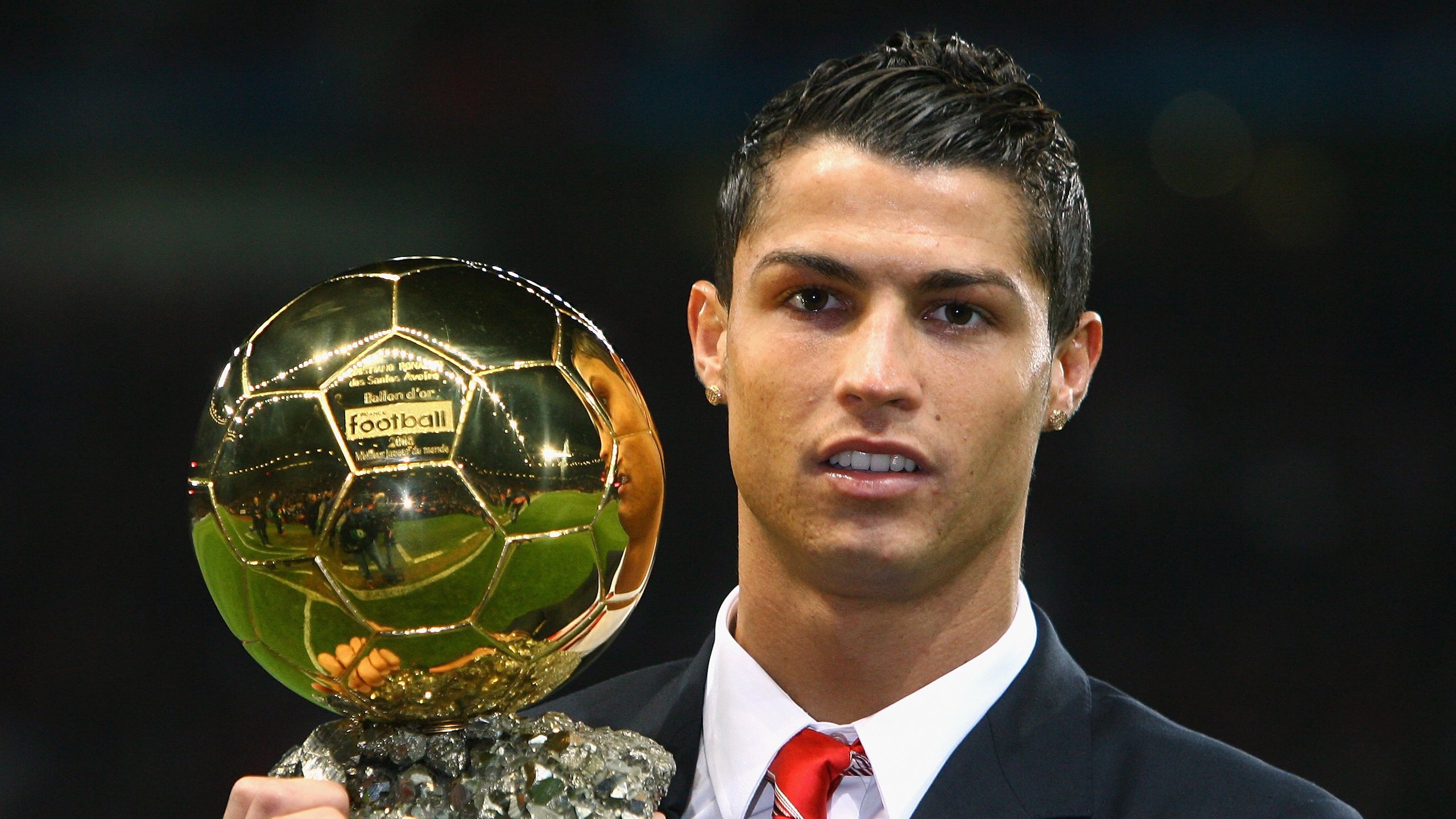 “德甲豪强迎来决定性比赛，胜负关系冠军归属”，德甲巨星